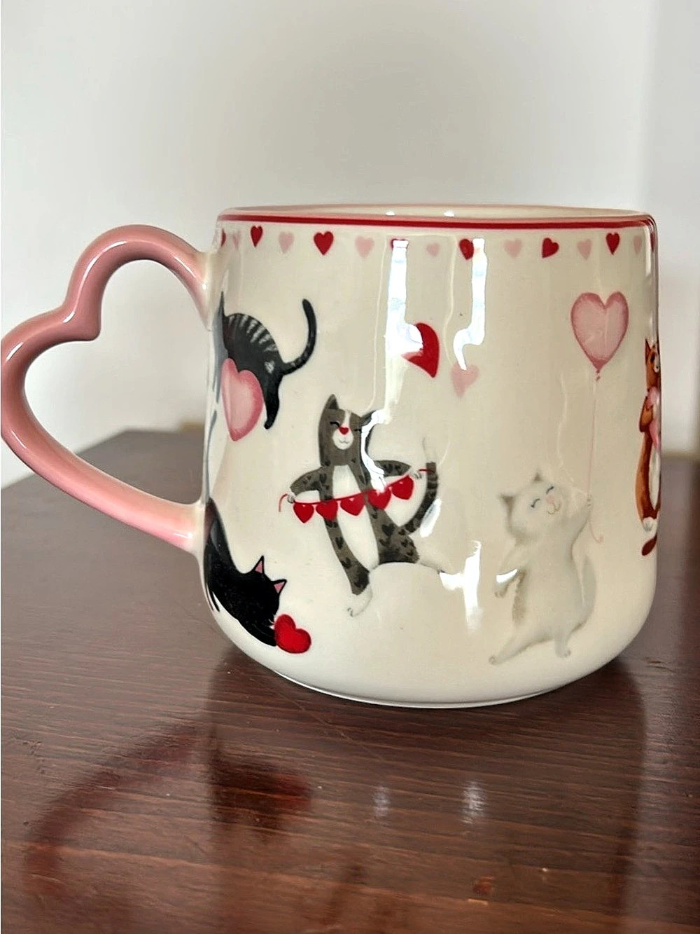 Cats & Hearts Mug in Cream & Pink Like New